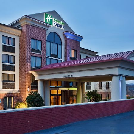 Holiday Inn Express & Suites Greenville-Downtown By Ihg Buitenkant foto