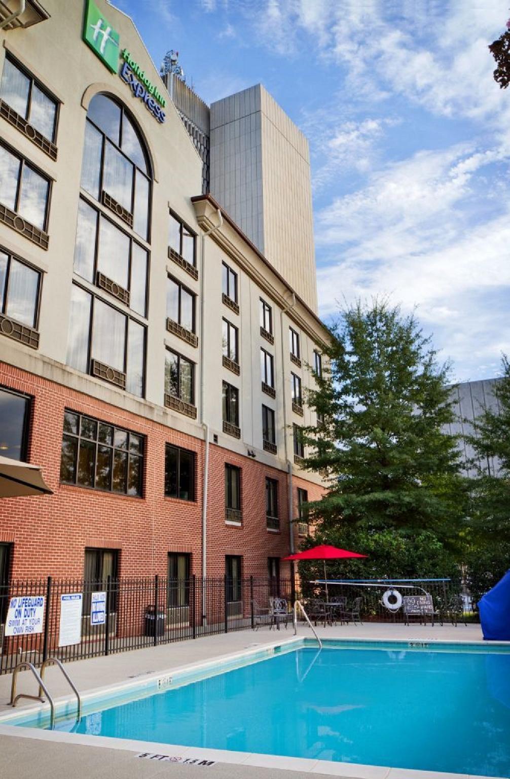 Holiday Inn Express & Suites Greenville-Downtown By Ihg Buitenkant foto