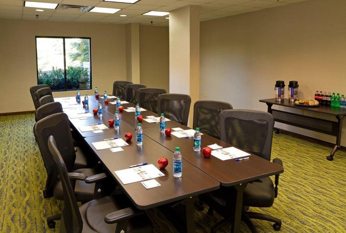 Holiday Inn Express & Suites Greenville-Downtown By Ihg Buitenkant foto