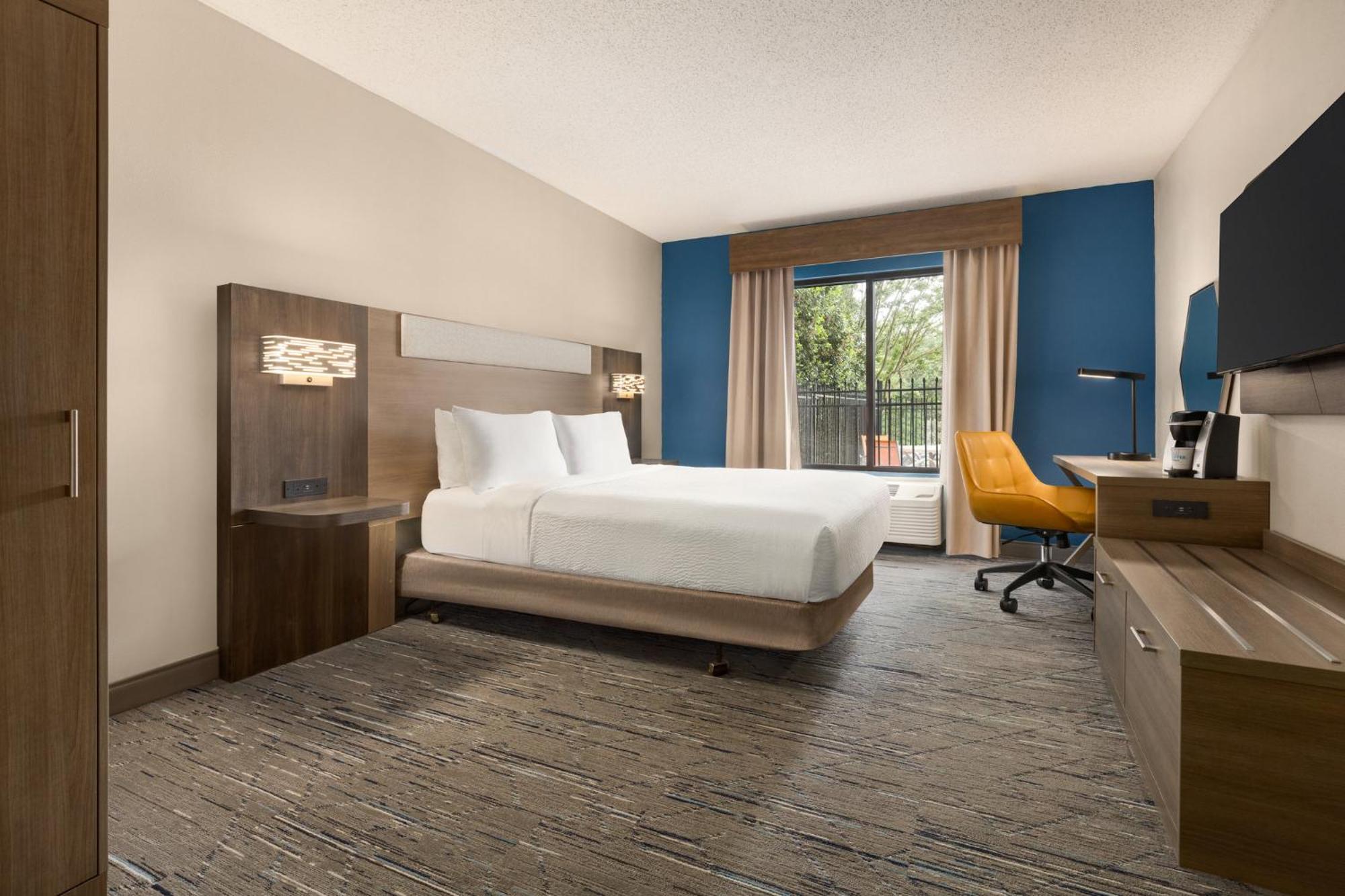 Holiday Inn Express & Suites Greenville-Downtown By Ihg Buitenkant foto